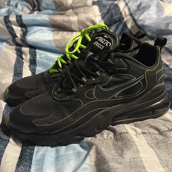 Nike air max react size 11 - Picture 3 of 4